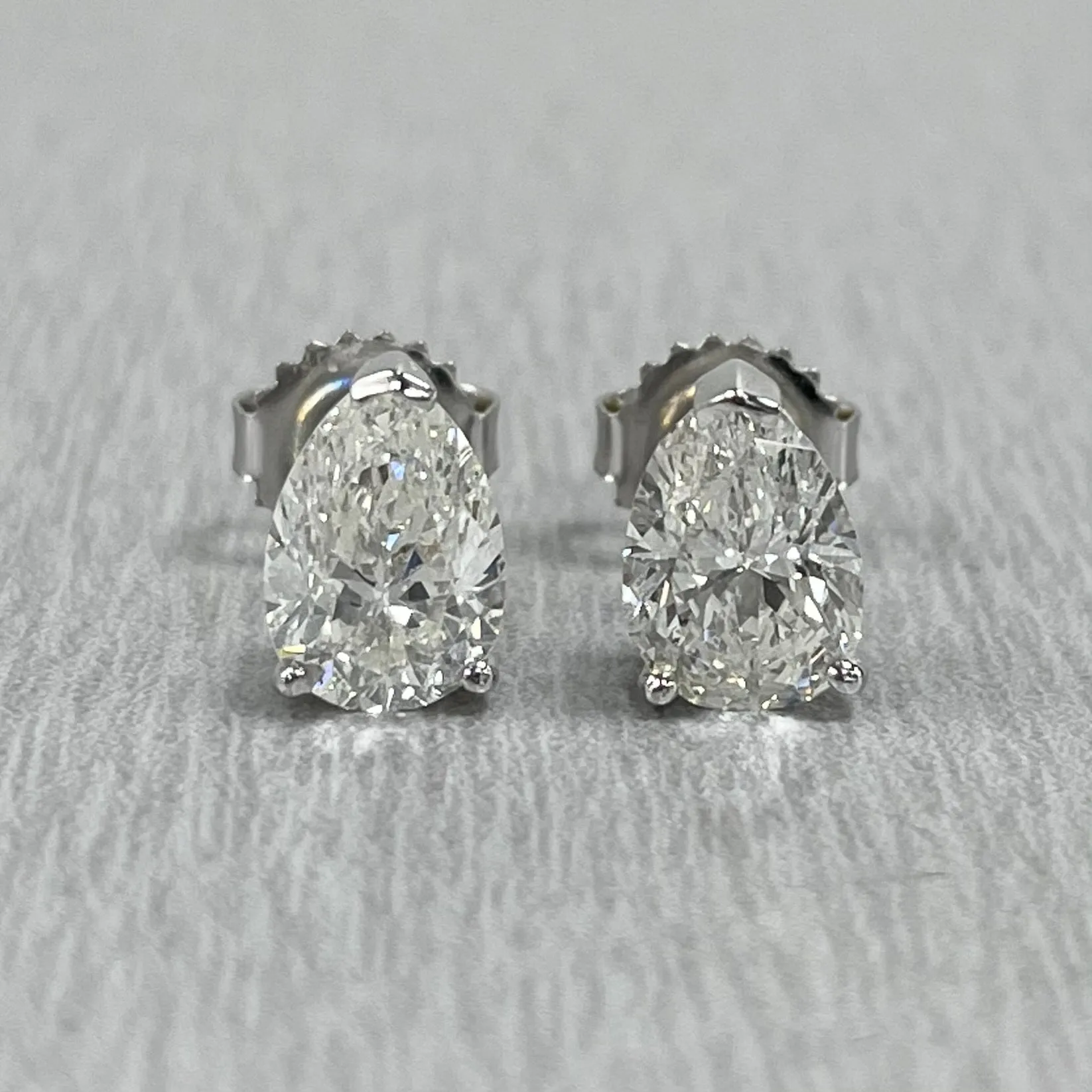 Beauvince Pear Shape Solitaire Studs (2.00 ct H SI1 GIA Diamonds) in White Gold