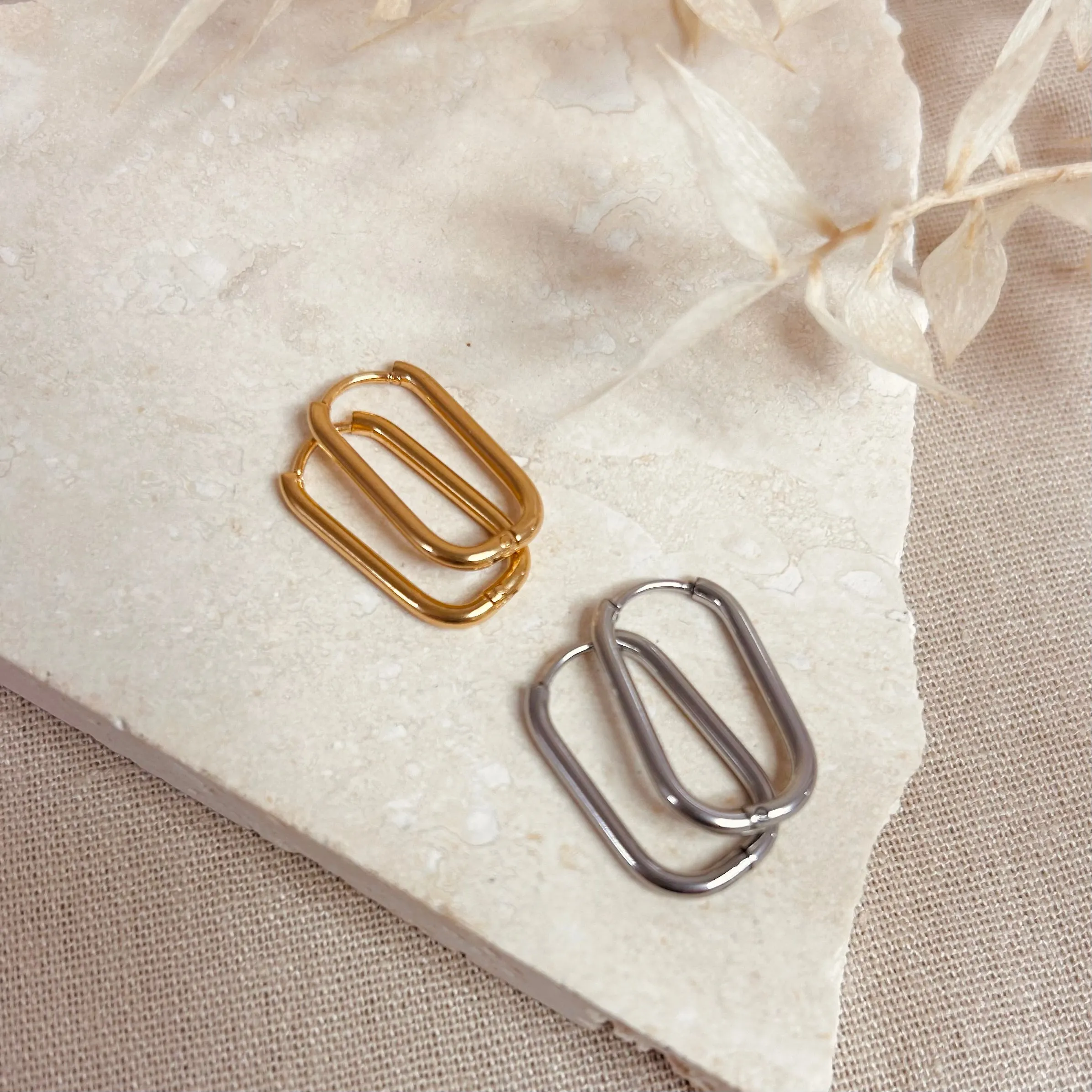 Everyday Oval Hoops