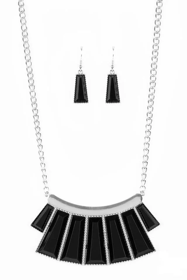 Glamour Goddess Black Necklace Set