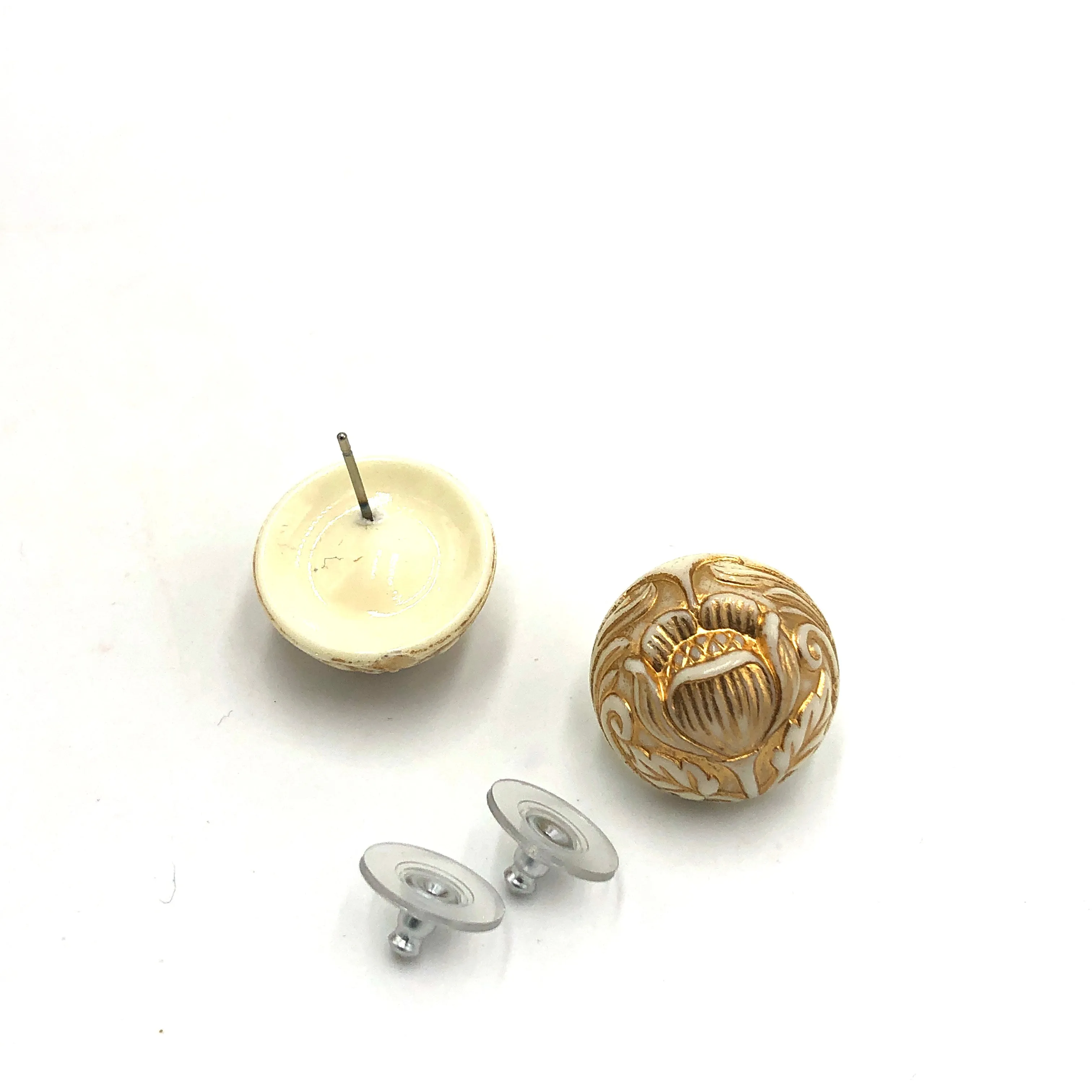 Golden Tulips Carved Retro Button Stud Earrings