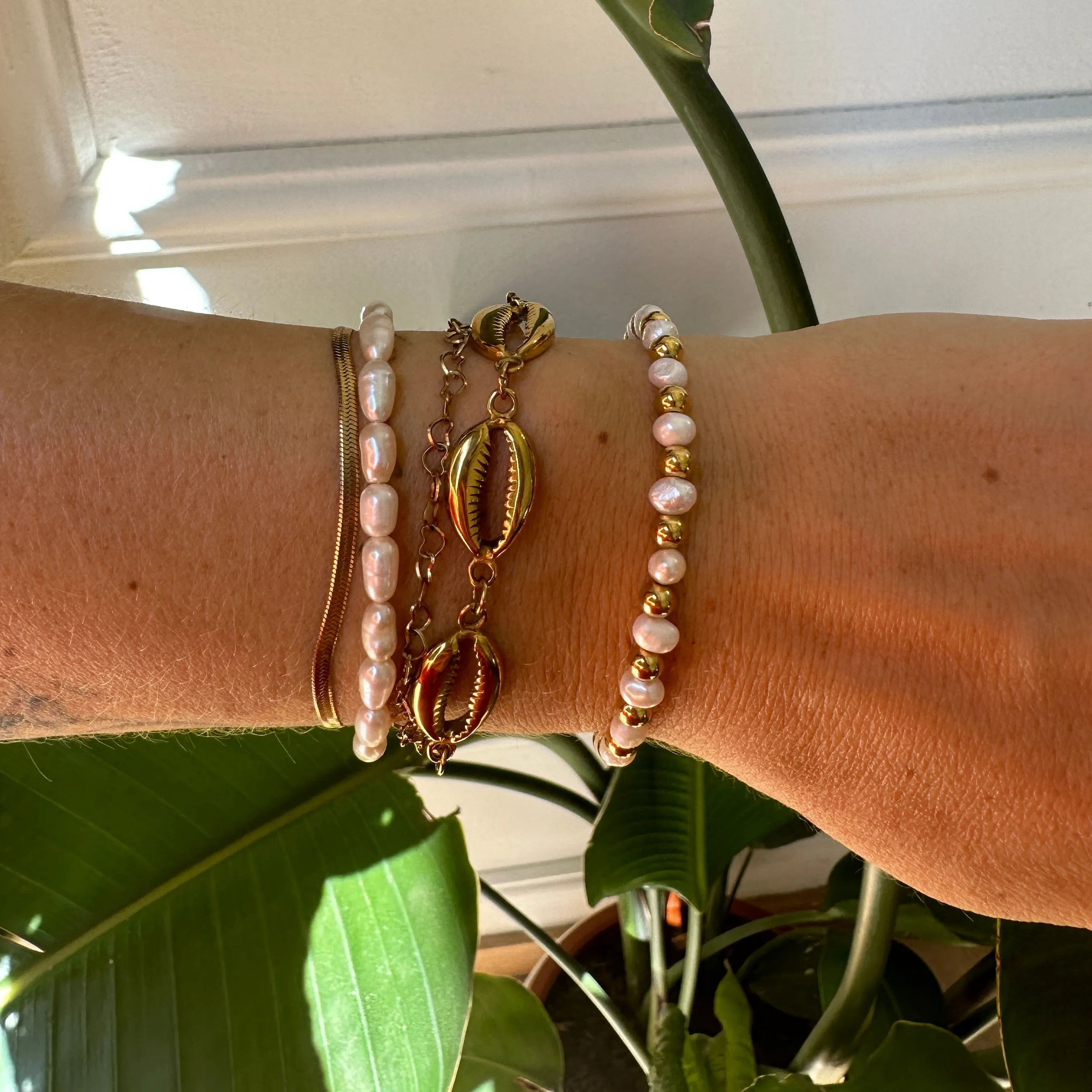 Pearl Gold Bracelet