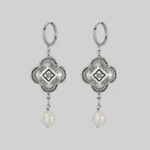 REALM. Quatrefoil Pearl Hoop Earrings - Silver