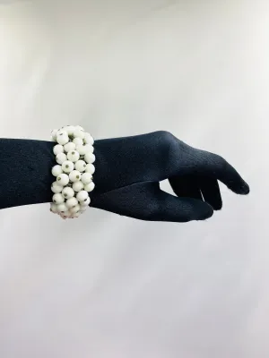 Vintage 1950s White Glass Bead Cha Cha Expansion Bracelet